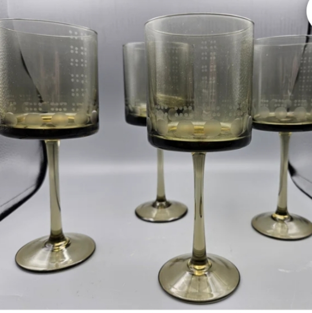 2#Elegant Smoke Gray Wine Glasses Set